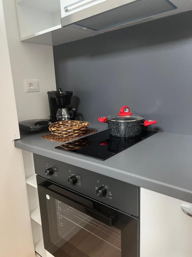 Atrium Apartment Tirana Eksteriør billede